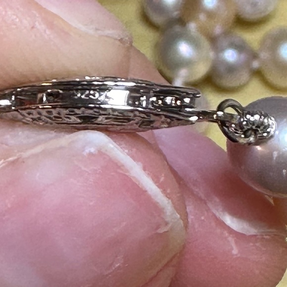 Fresh Water Pearl Necklace - Picture 4 of 6